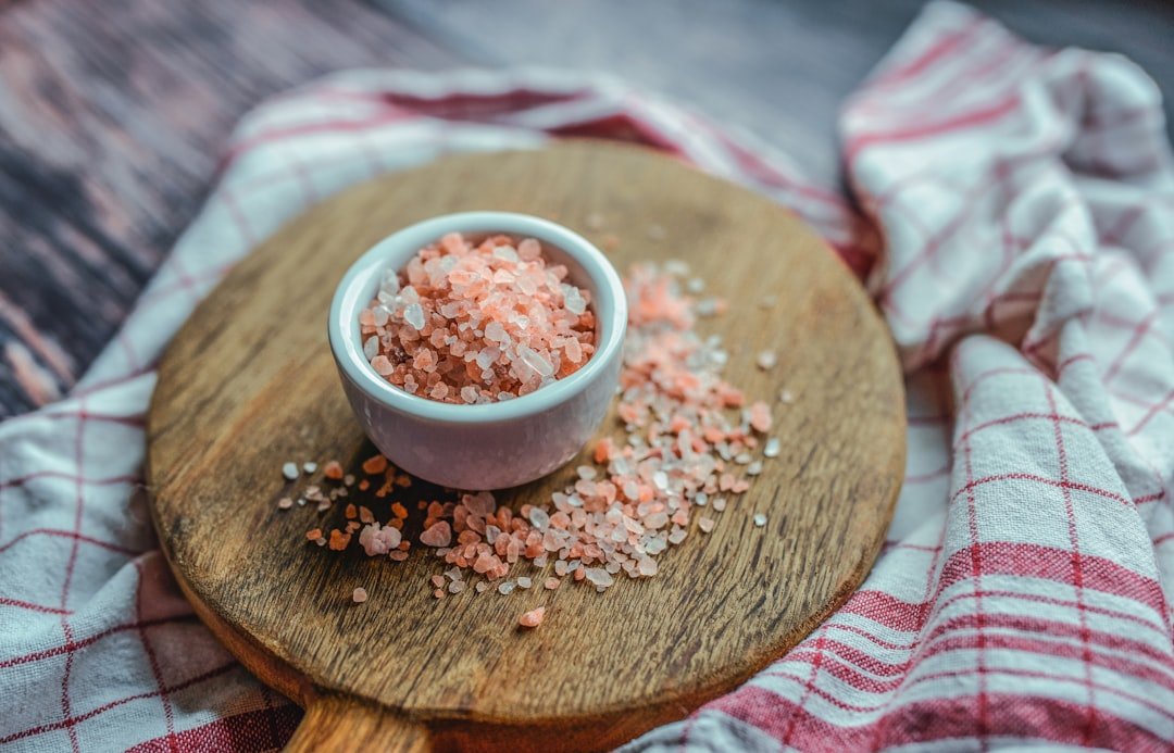 Pink Himalayan salt for private label packing